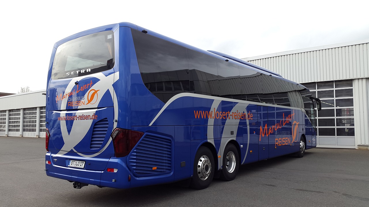 廣東公車拍賣持續(xù)火熱，公車改革深化推動新動態(tài)