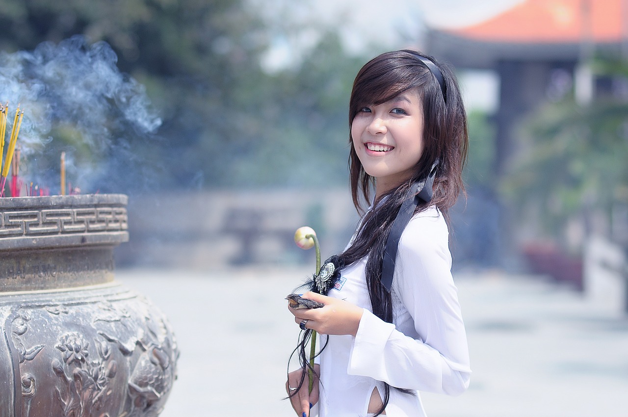超短裙與動(dòng)漫，時(shí)尚與文化的交融之美